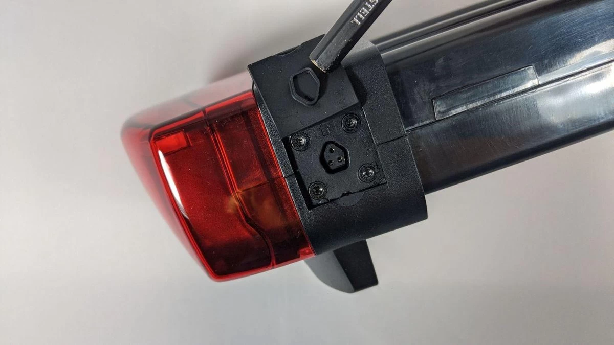 Cortina Ecomo - Elektrische Fietsaccu - 36V - 300Wh (8.3Ah) | Nieuwe Type Ladersaansluiting - Afbeelding 2